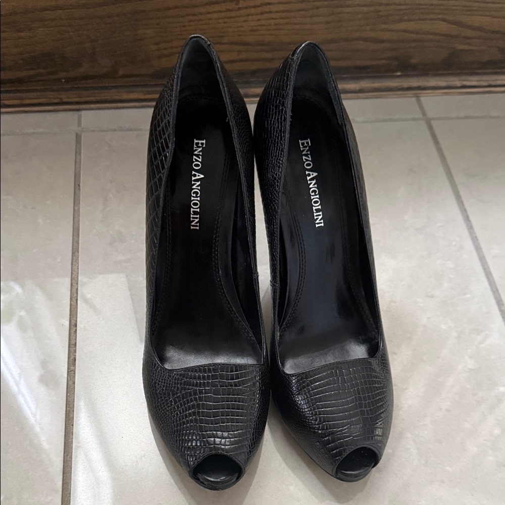 Enzo Angiolini Black Textured Heels